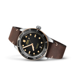 Divers Sixty-Five 01733770743540752055