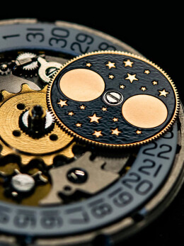 Slim Line Automatic Moon Phase 8050137JAID01
