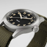 Khaki Field Quartz H69401930