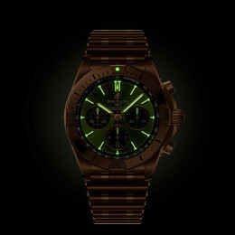 Chronomat B01 42 Giannis Antetokounmpo RB01344A1L1R1